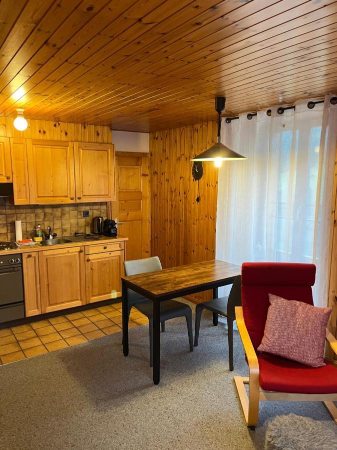 Au Village D'Evolene, Tres Joli Studio Calme Et Ensoleille Bagian luar foto