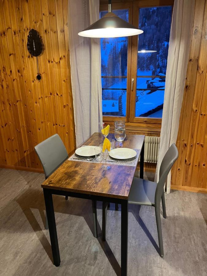 Au Village D'Evolene, Tres Joli Studio Calme Et Ensoleille Bagian luar foto