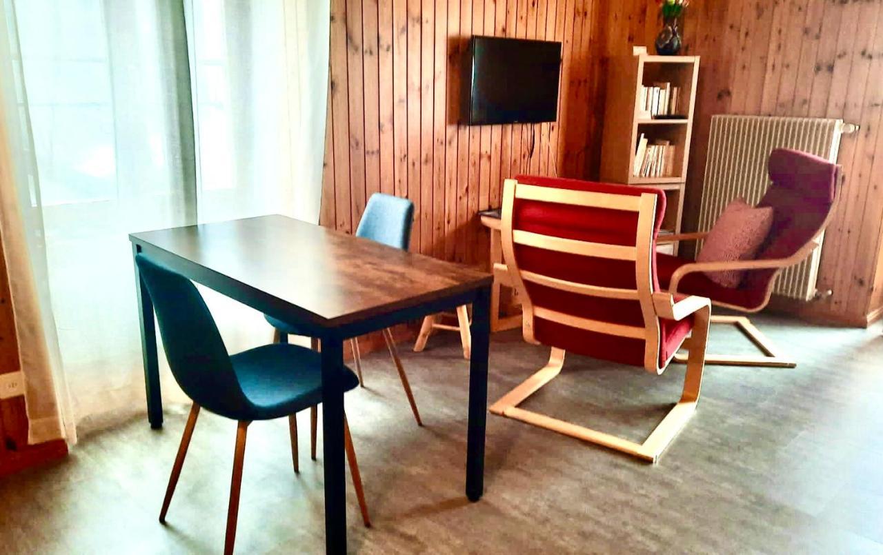 Au Village D'Evolene, Tres Joli Studio Calme Et Ensoleille Bagian luar foto
